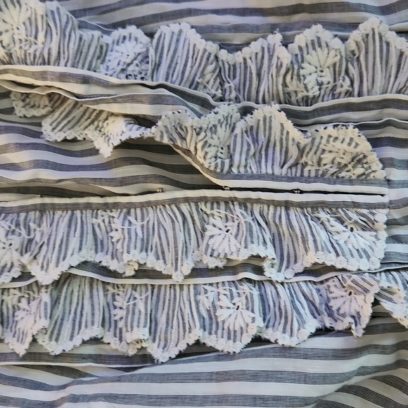 Rebecca Taylor Womens Gray Striped Ruffle V-Neck Sleeveless Blouse Top Size 2 - Picture 9 of 9